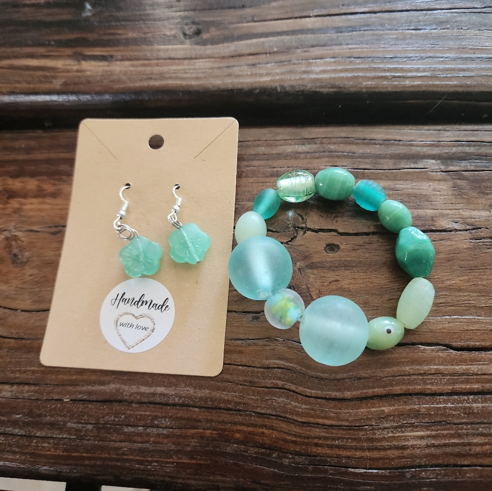 Handmade sage, green glass beaded stretch Bracelet and matching Earrings Set